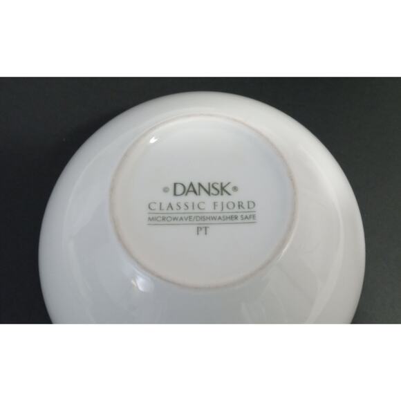 Dansk Classic Fjord White Bowls 6.75" Set of 2 - Picture 5 of 5